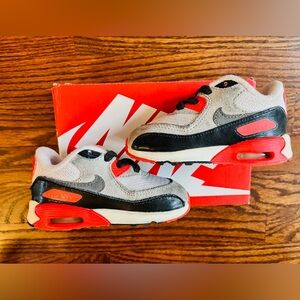 Kids Air Max 90, Size 6C